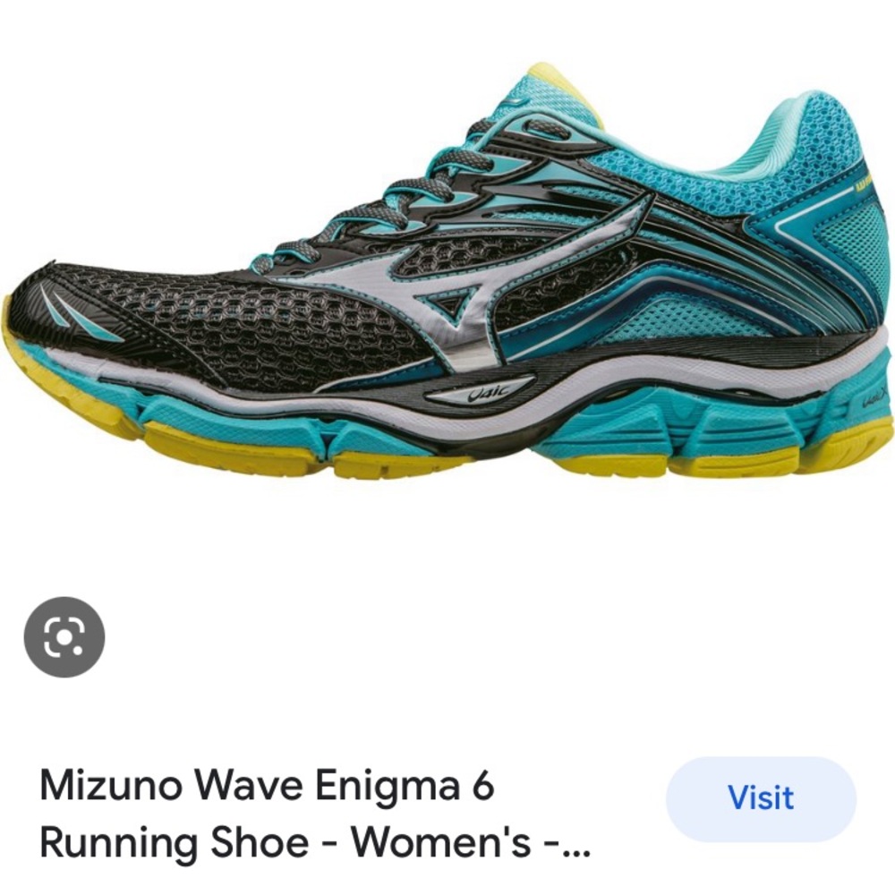 Mizuno Wave Enigma 6 Running Shoe - Women’s size 9.5